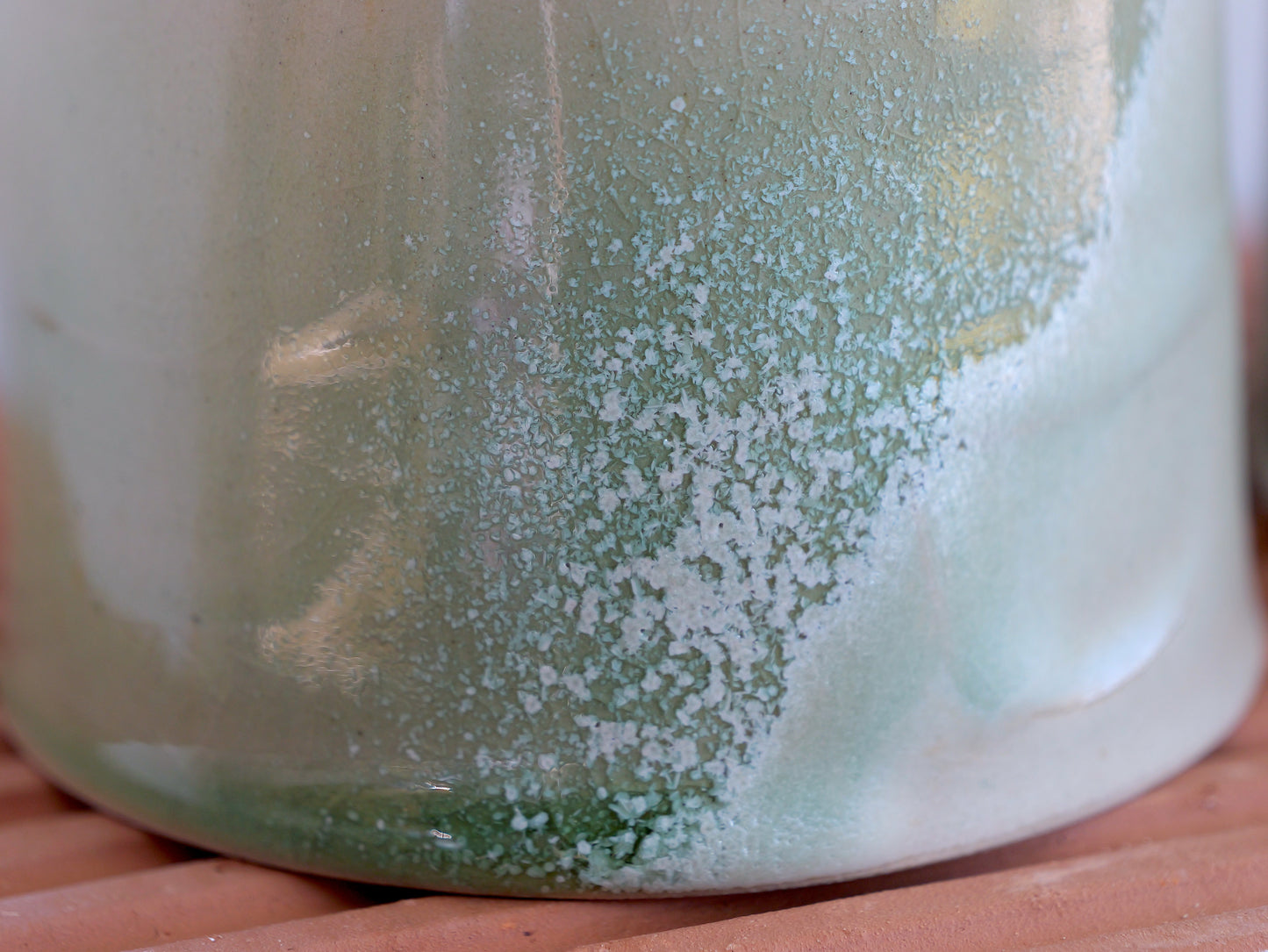 Set of two crystallised glossy green whiskey cups