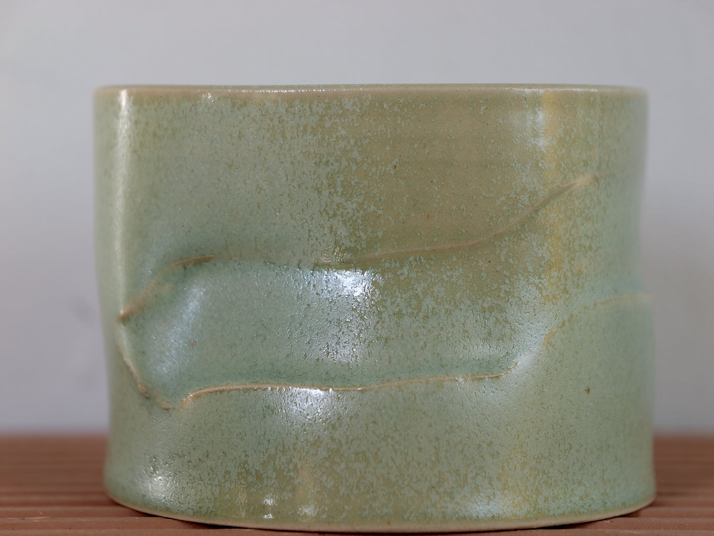 Large chrystallised green whiskey cup