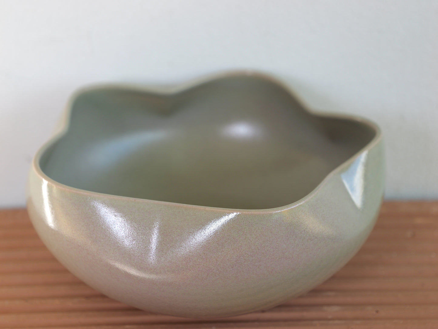 Five-petalled flower bowl