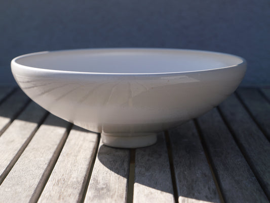 White footed low bowl